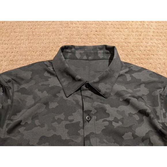 Lululemon Button Shirt Men's Small Camouflage Black Down to The Wire Slim Fit - Picture 2 of 7